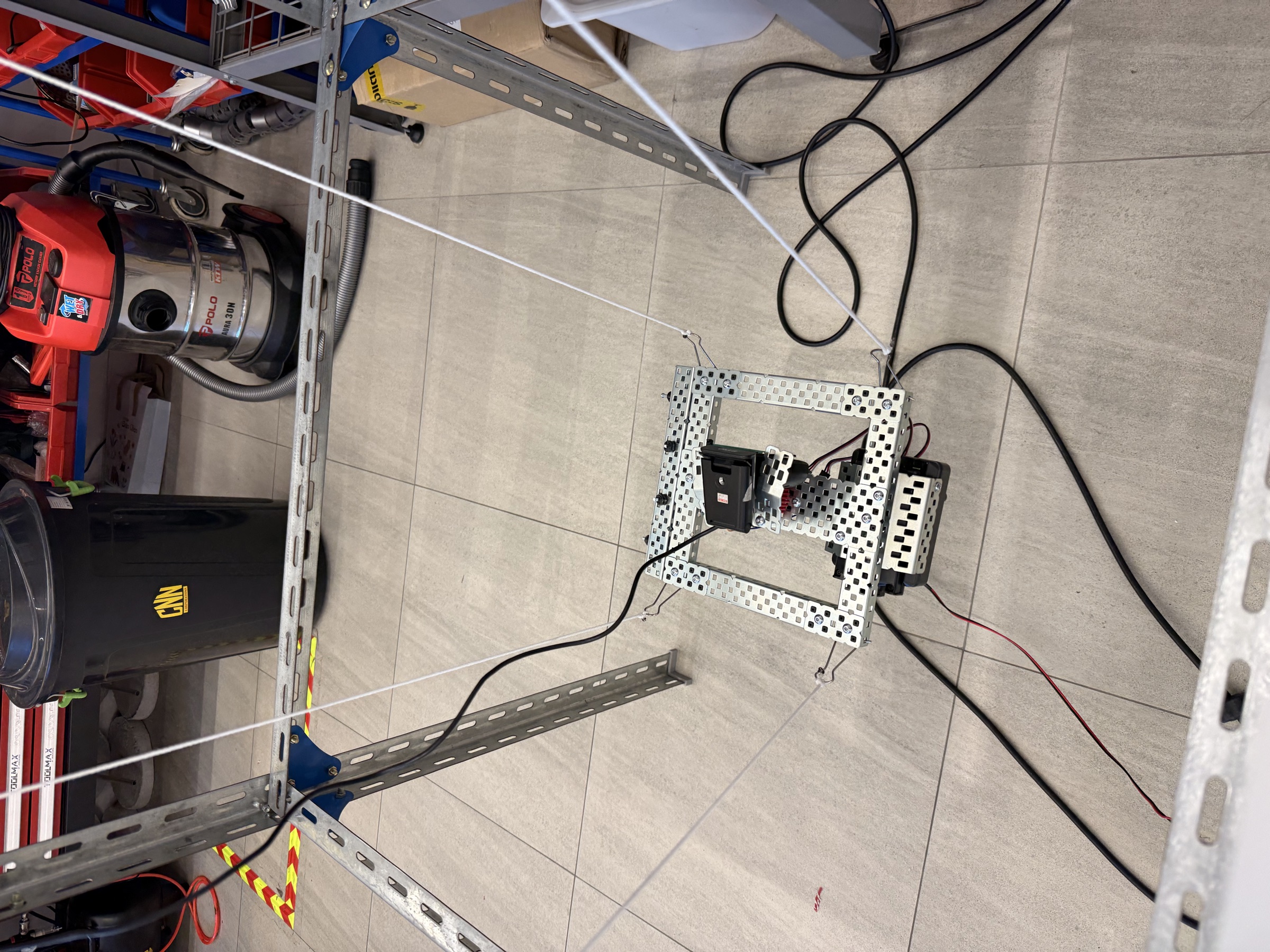 AI-Powered Hydroponics Robot 1